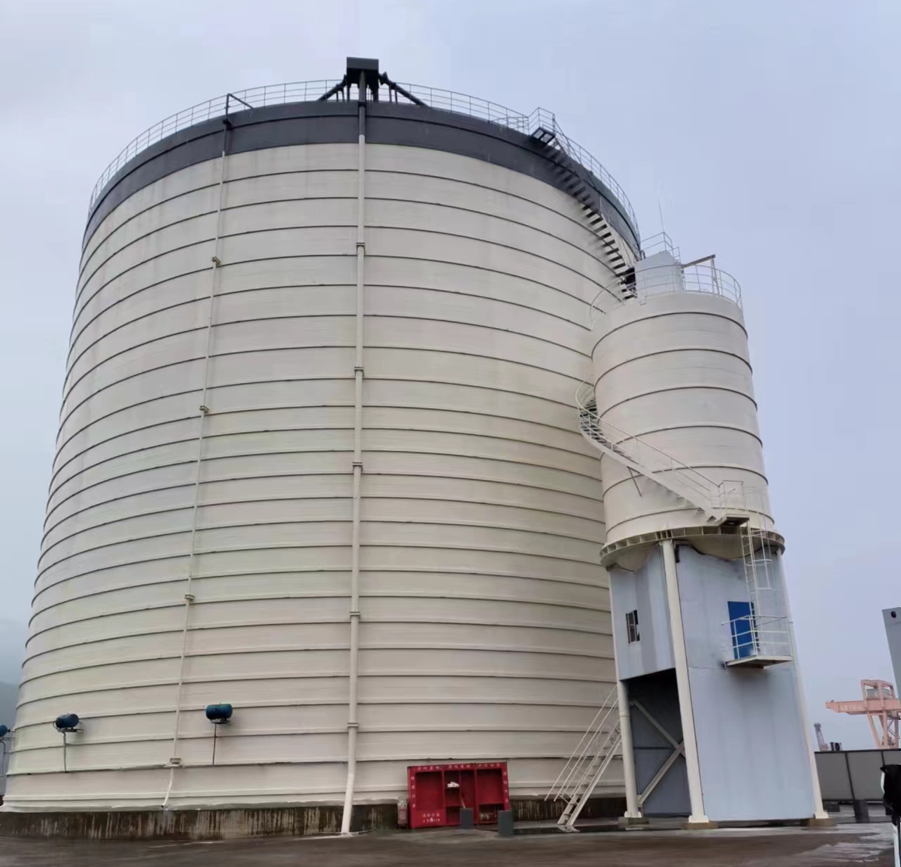 黄流镇10万吨水泥钢板库